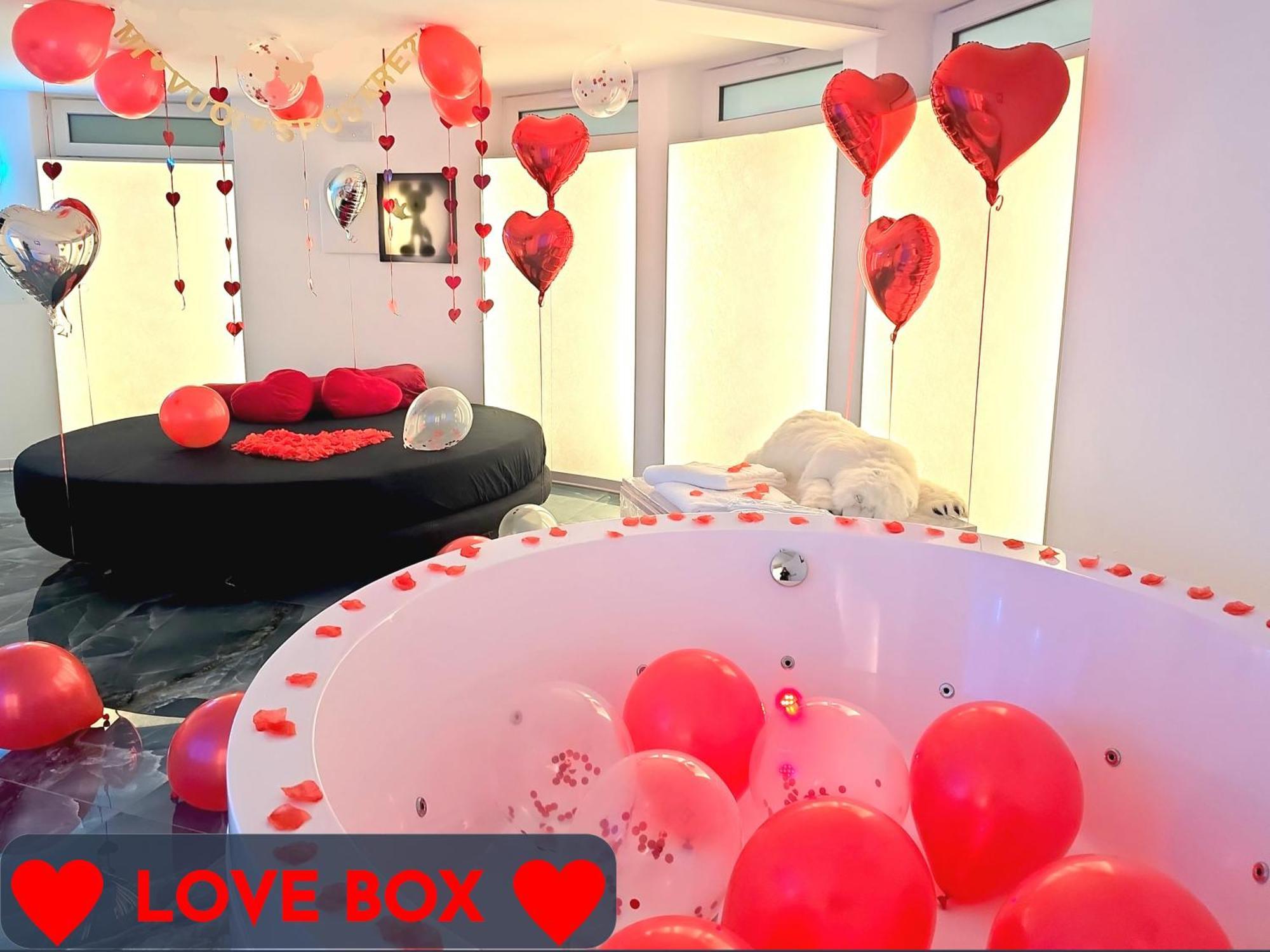 The Igloo Milano -Luxury Eclectic Suite - Jacuzzi - Milanoflats — Photos 3